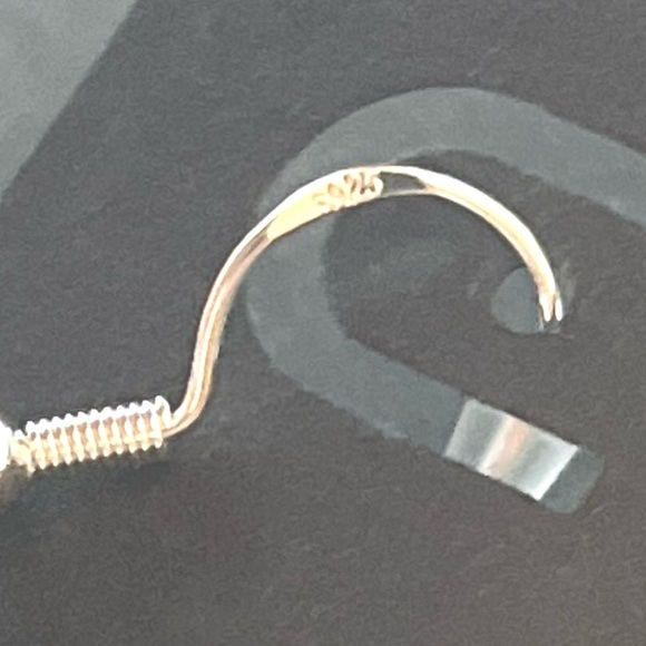 Hello Kitty Earrings - Picture 7 of 8